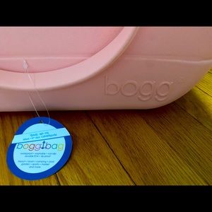 Brand new with tags Peach Bogg Bag